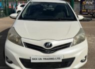 2013 Toyota Yaris White