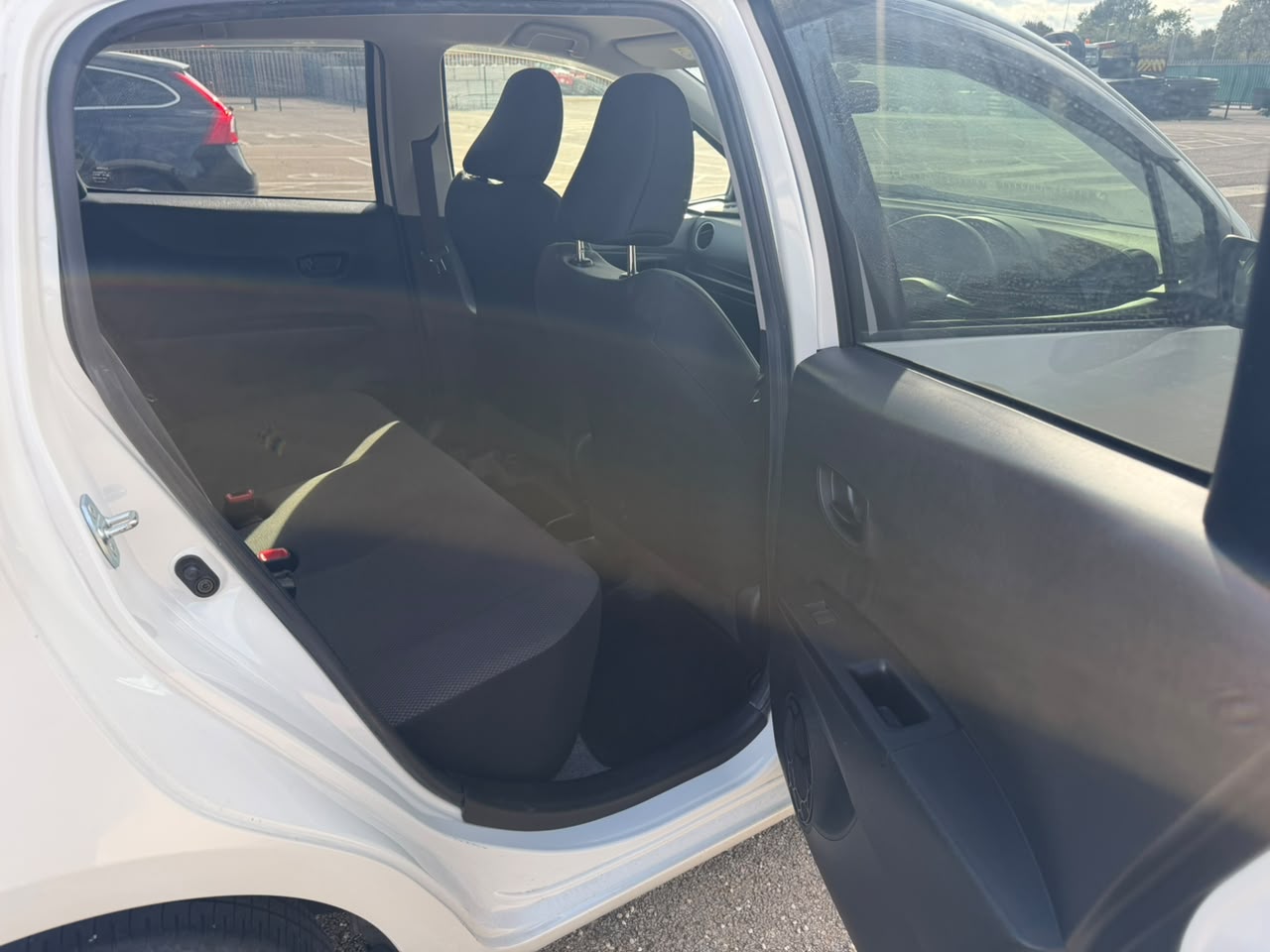 2013 Toyota Yaris White
