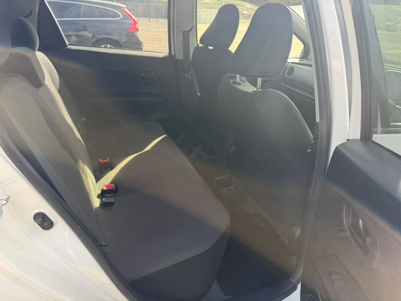 2013 Toyota Yaris White