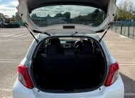 2013 Toyota Yaris White