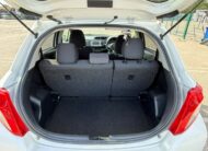2013 Toyota Yaris White