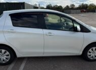 2013 Toyota Yaris White