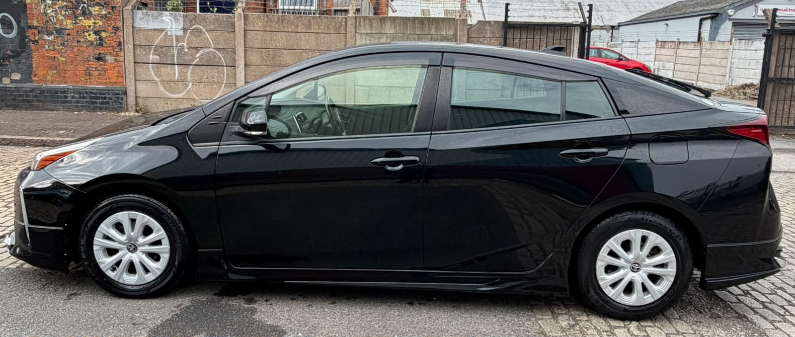 2021 Toyota Prius Black