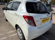 2013 Toyota Yaris White