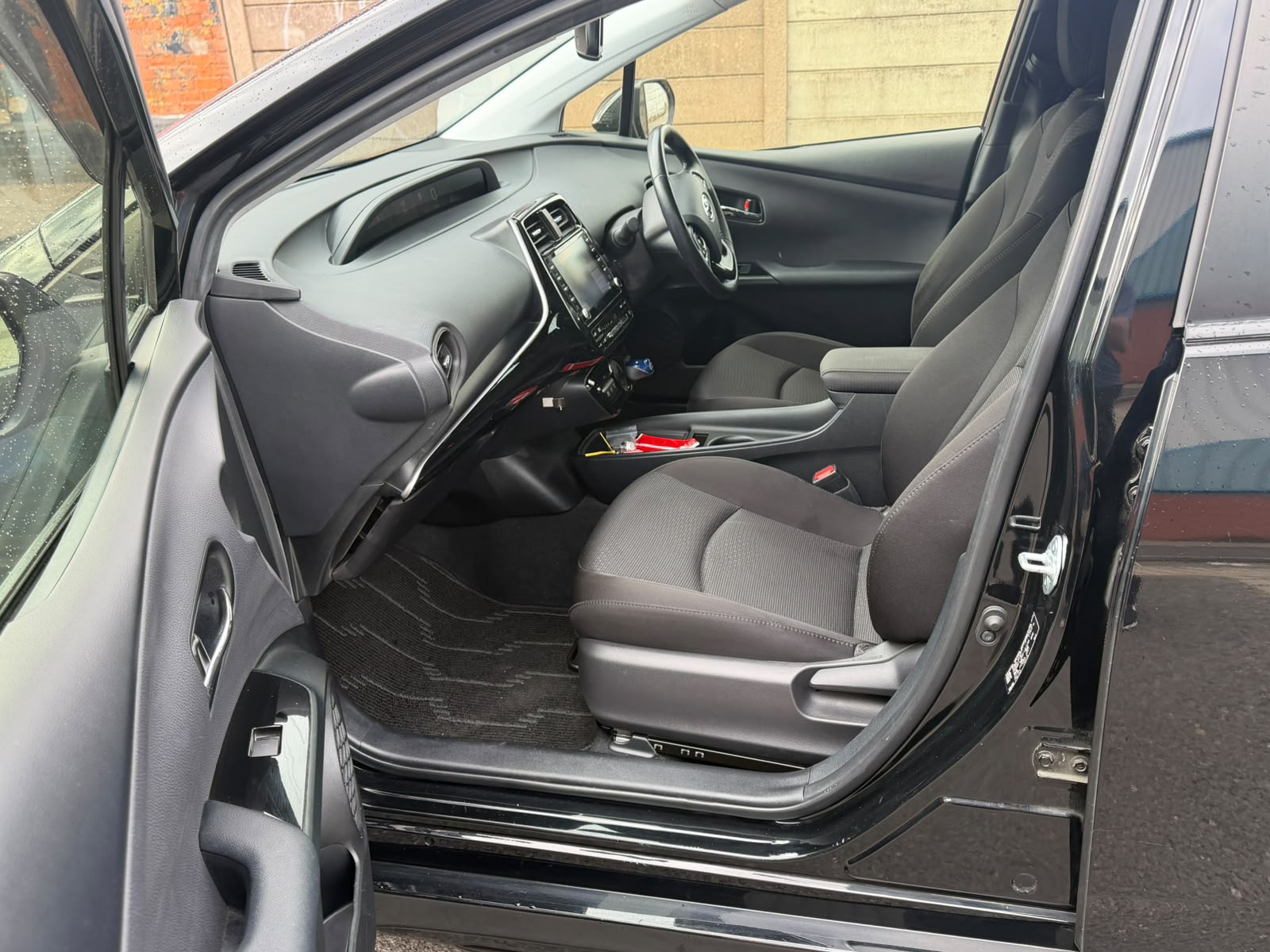 2021 Toyota Prius Black