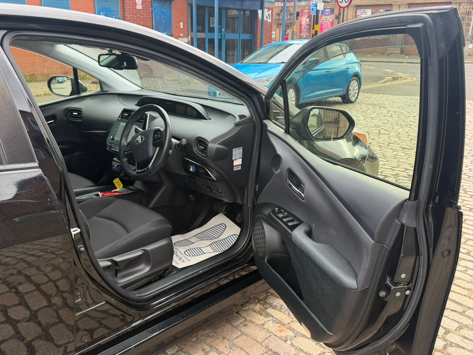 2021 Toyota Prius Black