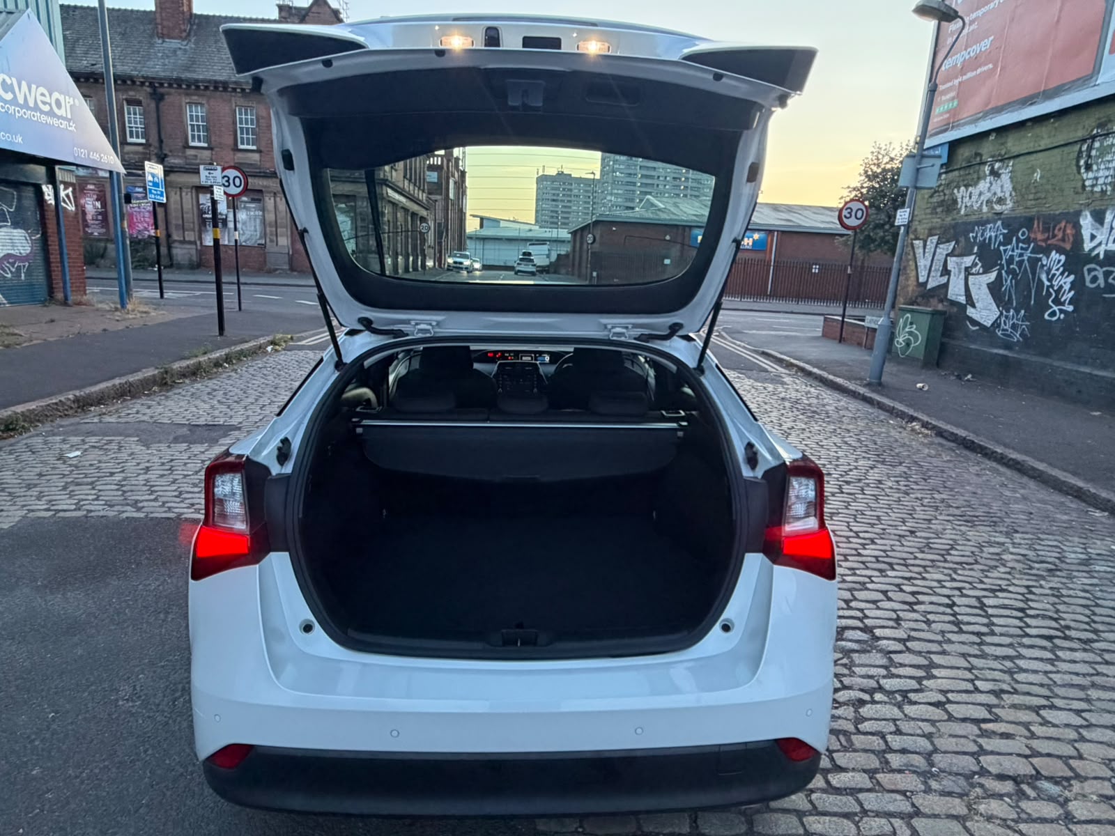 2021 Toyota Prius White