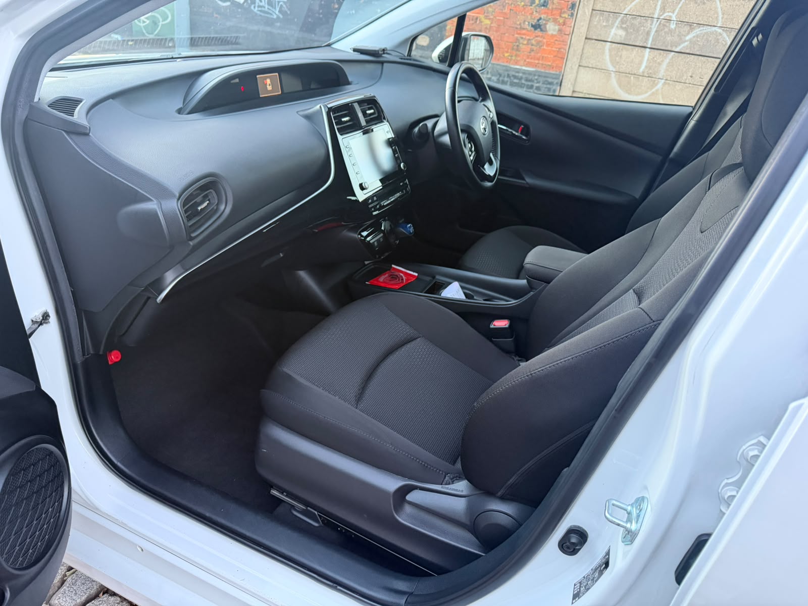 2021 Toyota Prius White