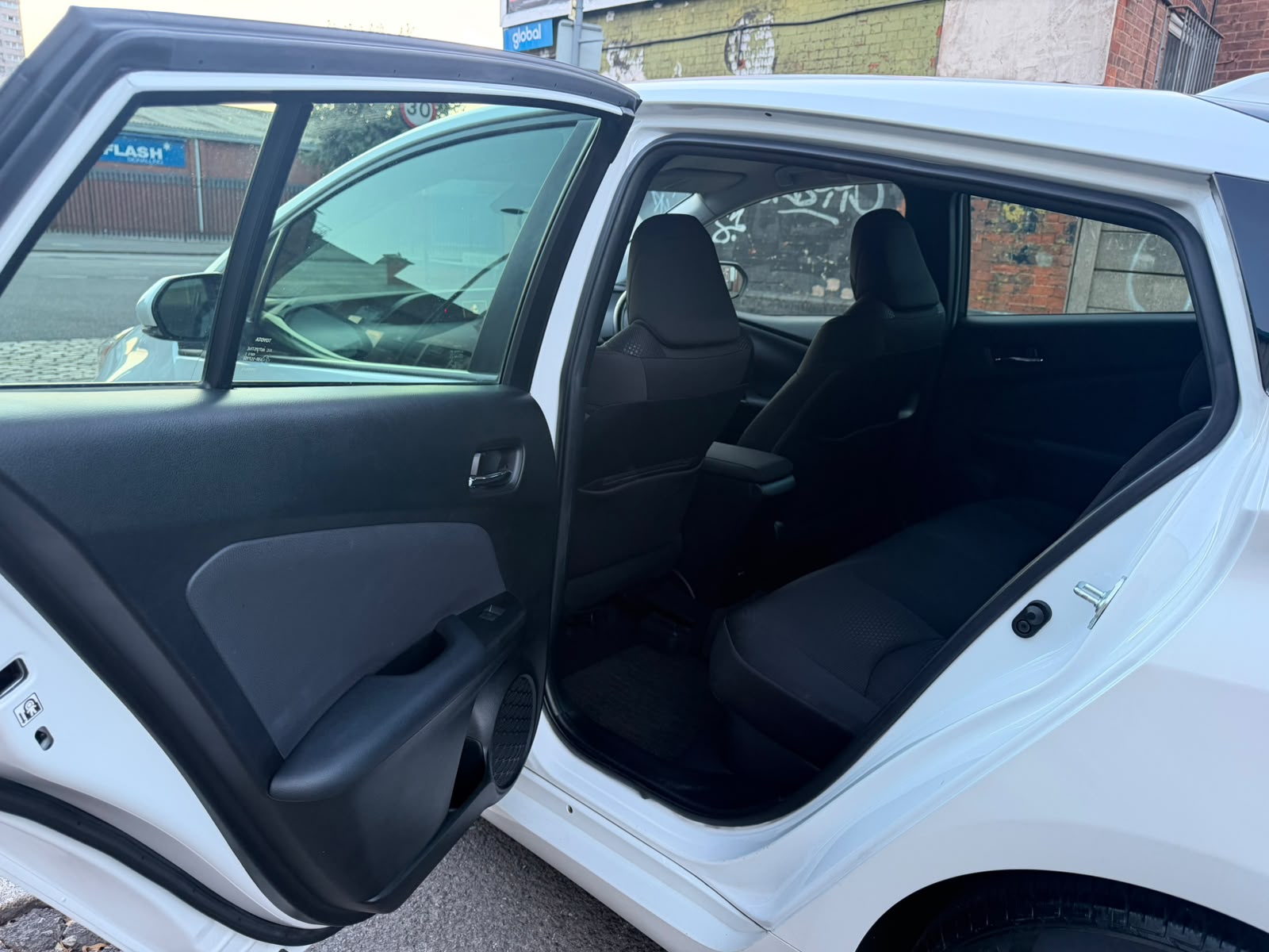 2021 Toyota Prius White