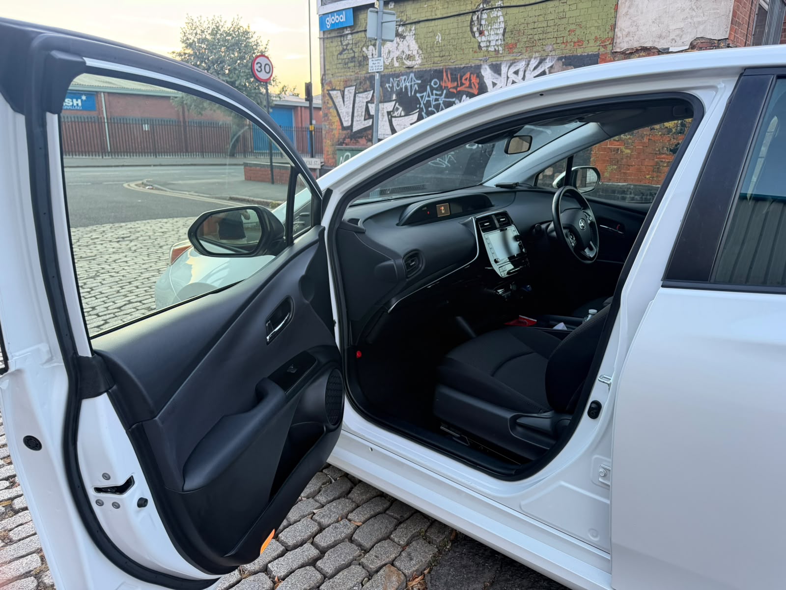 2021 Toyota Prius White