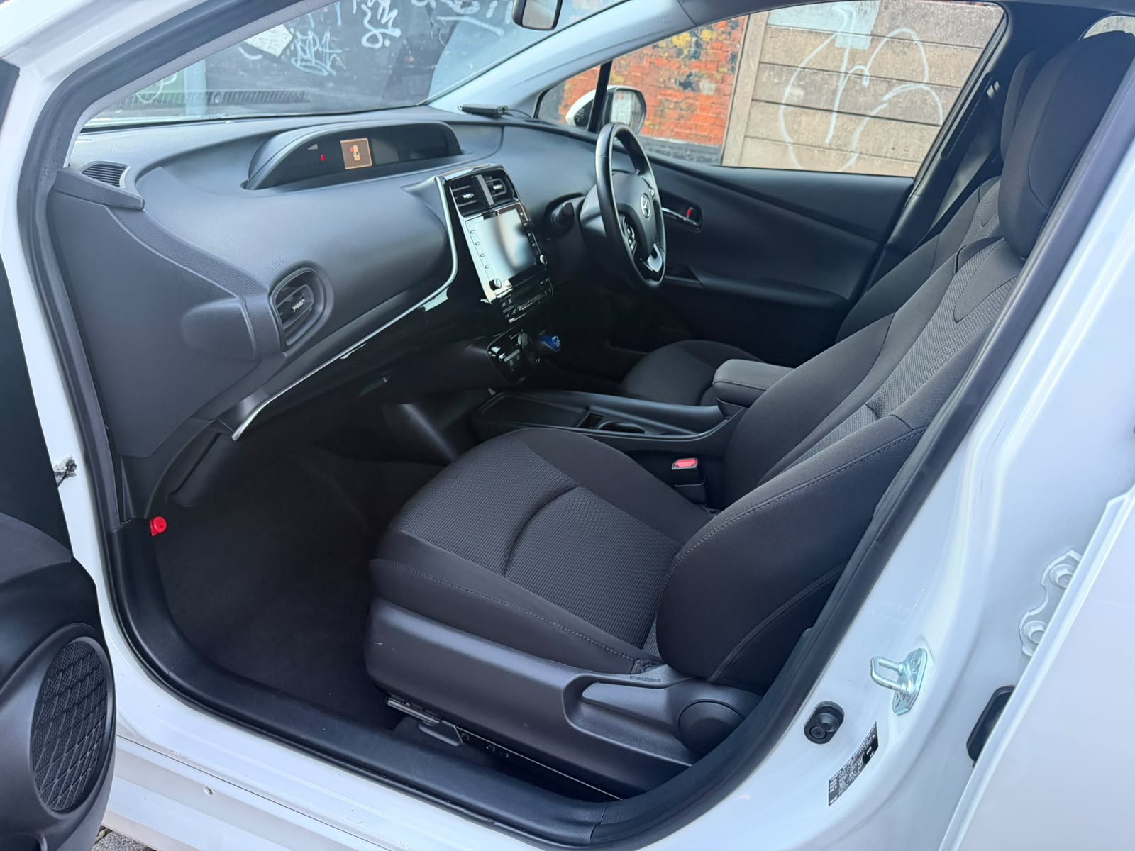 2021 Toyota Prius White