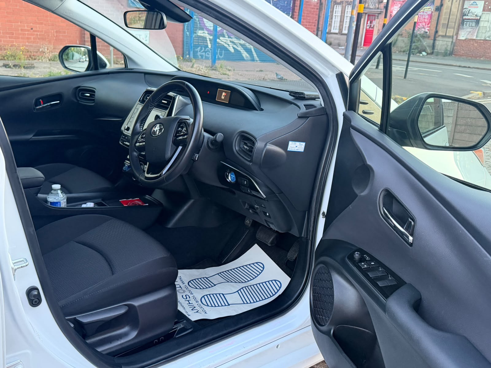 2021 Toyota Prius White
