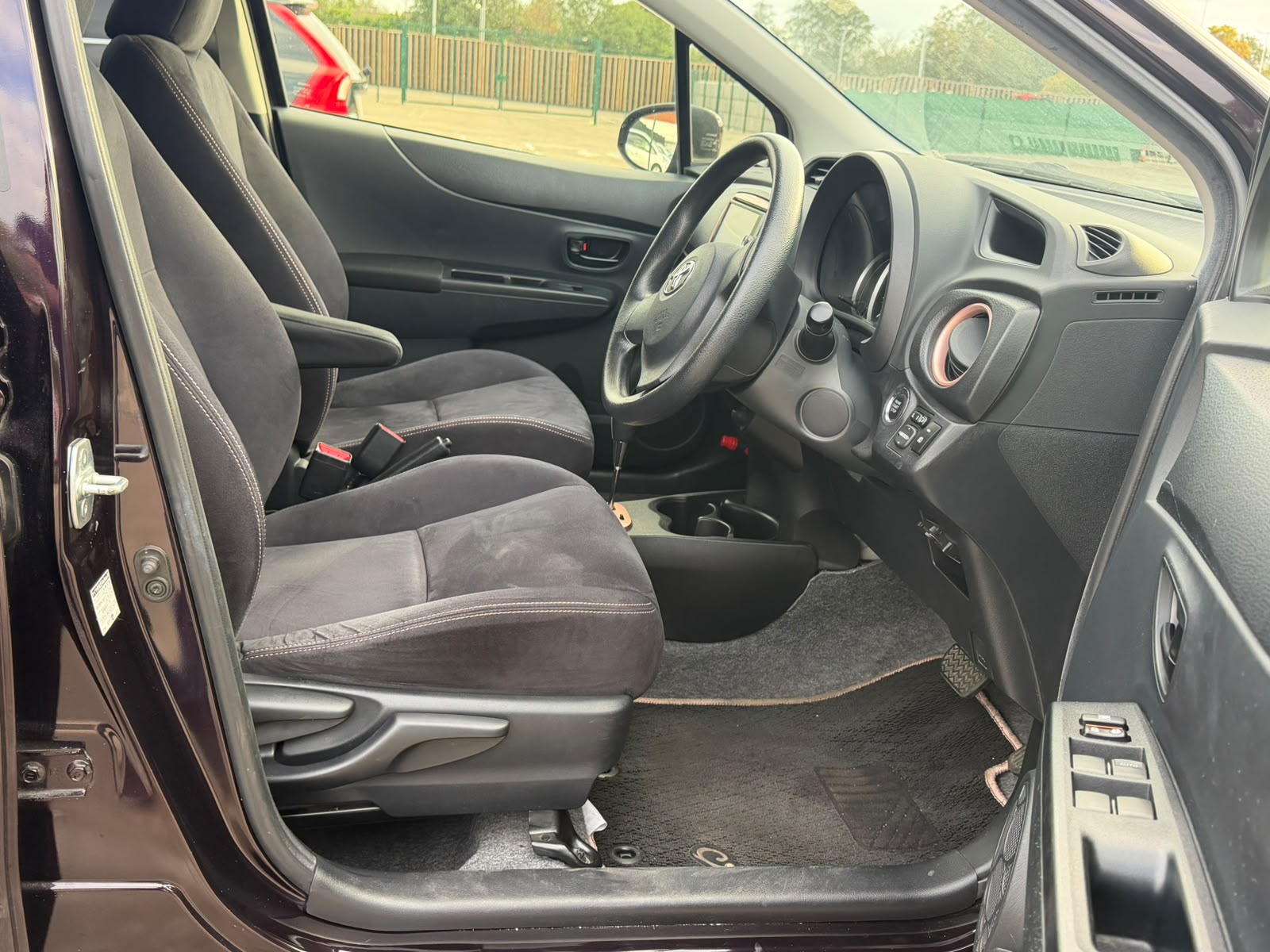 2013 Toyota Yaris Purple