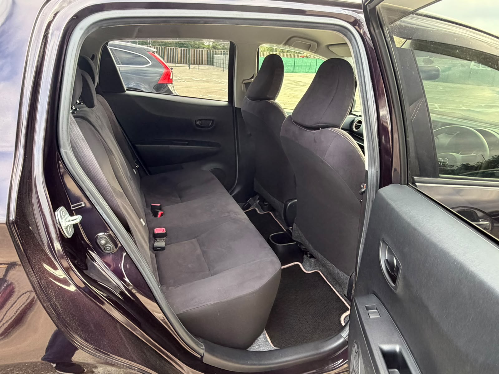 2013 Toyota Yaris Purple