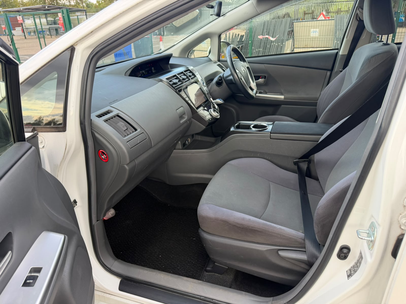 2014 Toyota Prius Plus White