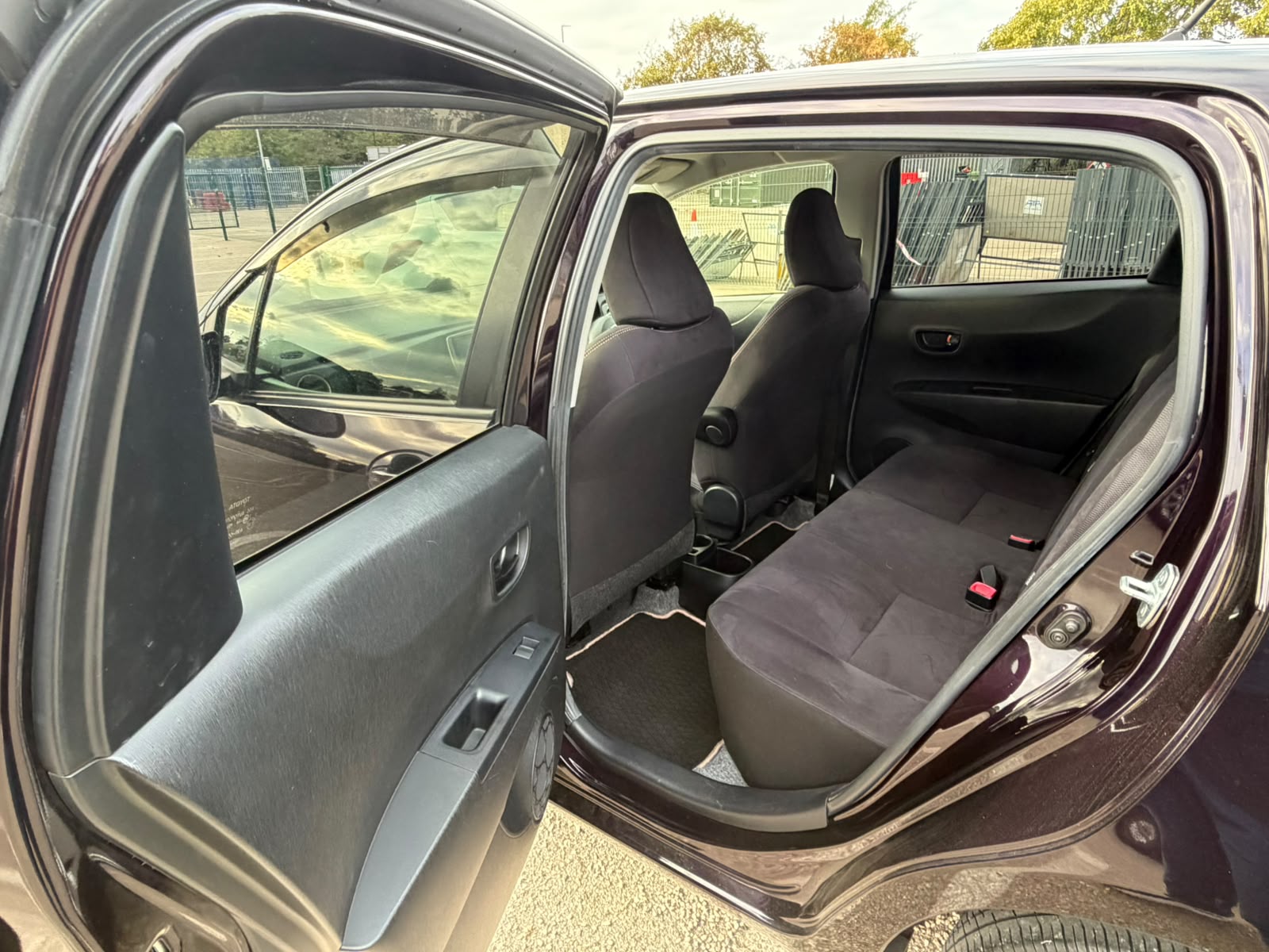 2013 Toyota Yaris Purple