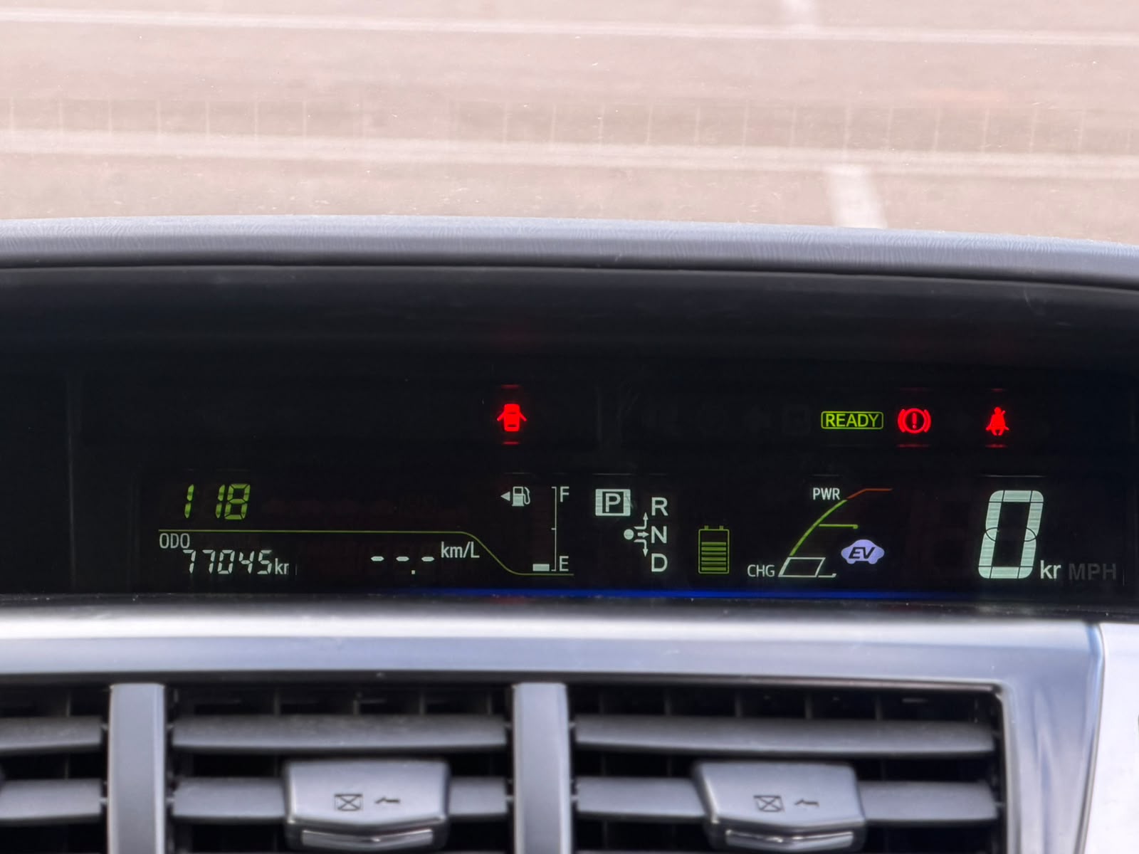 2014 Toyota Prius Plus White