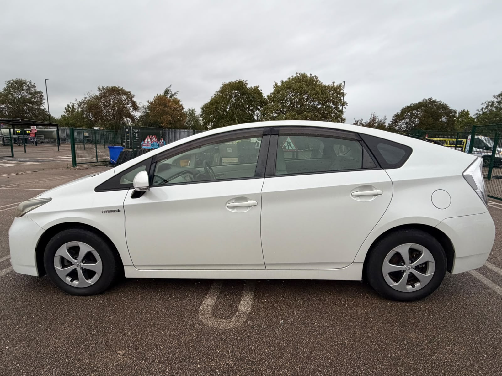 2015 Toyota Prius White