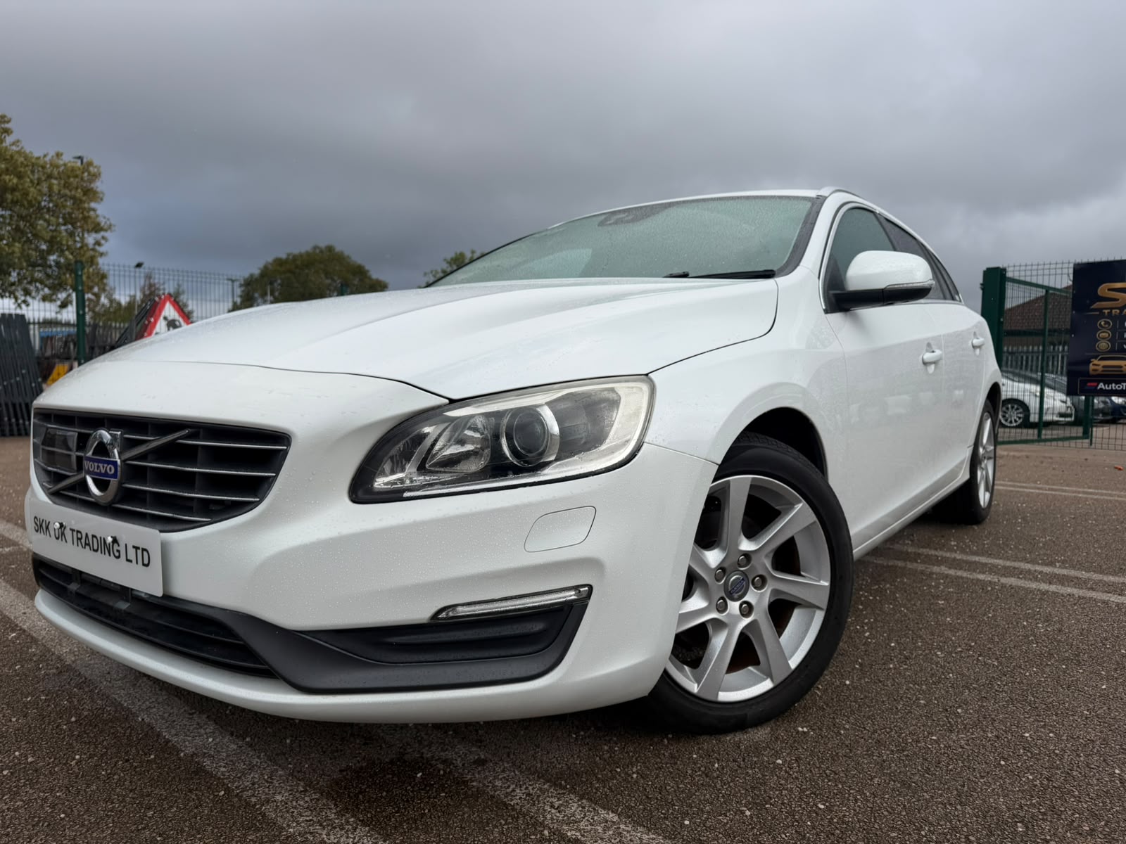 2014 Volvo V60 White