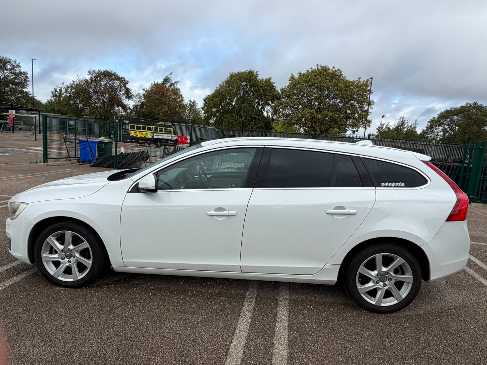 2014 Volvo V60 White