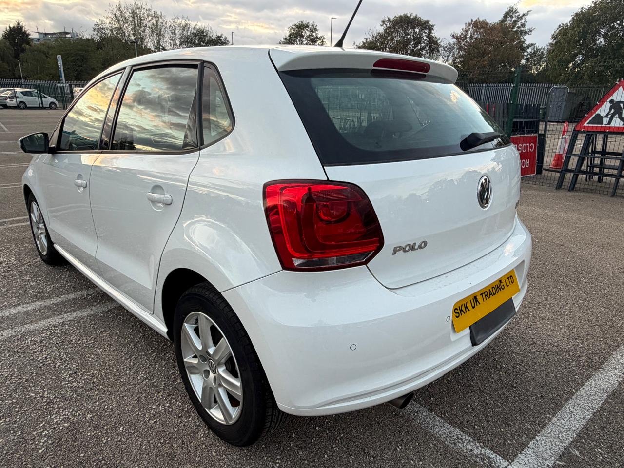 2012 Volkswagen Polo White