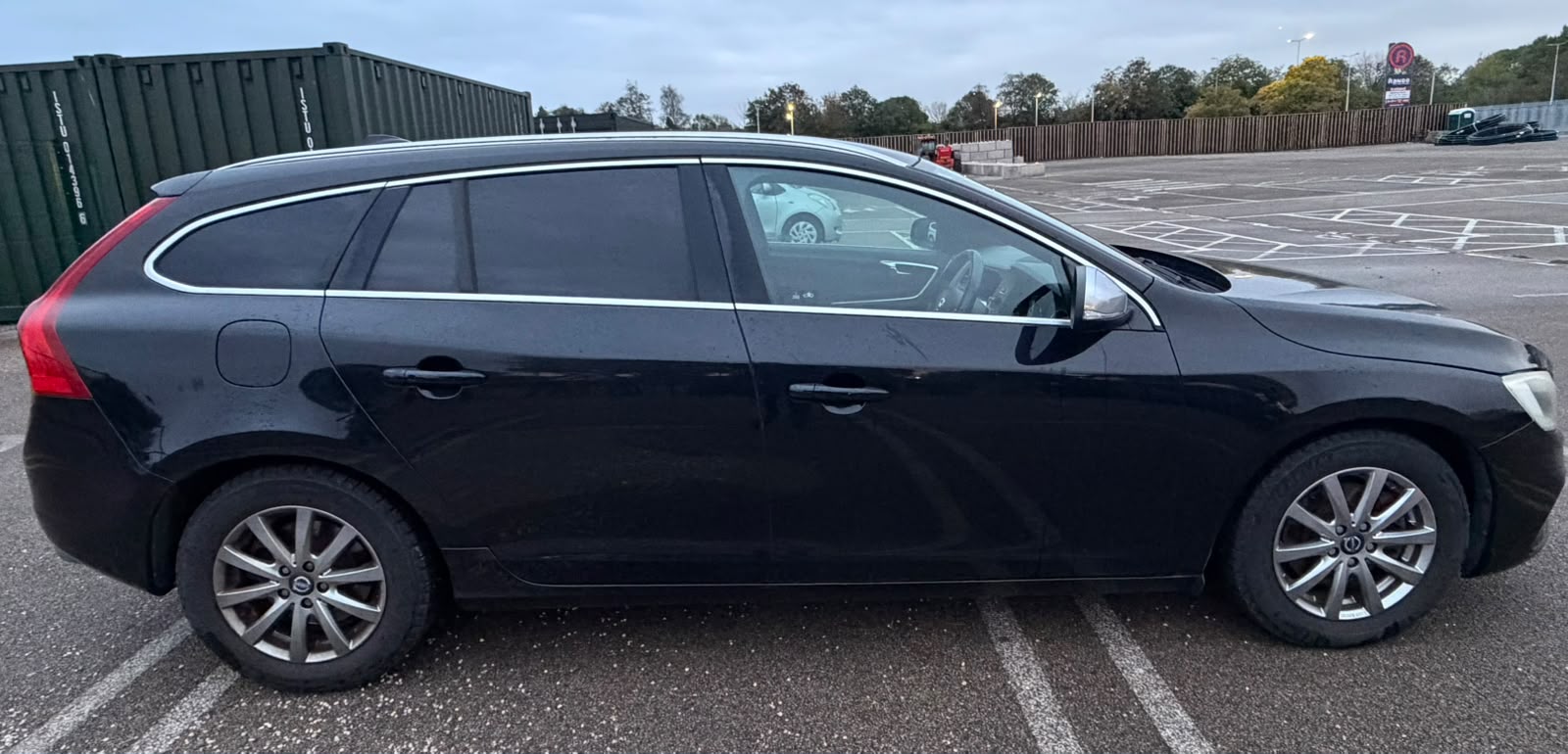 2014 Volvo V60 Black