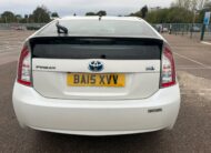 2015 Toyota Prius White
