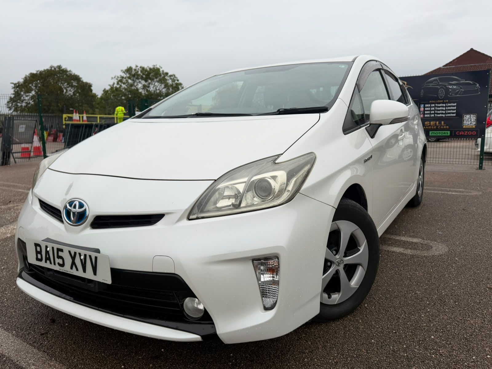 2015 Toyota Prius White