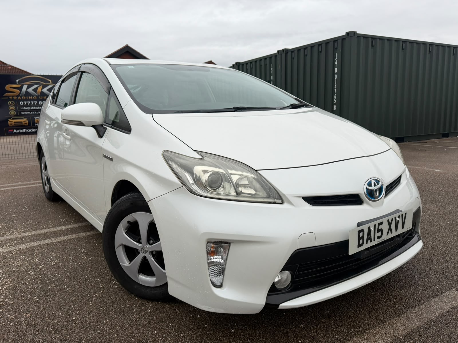 2015 Toyota Prius White