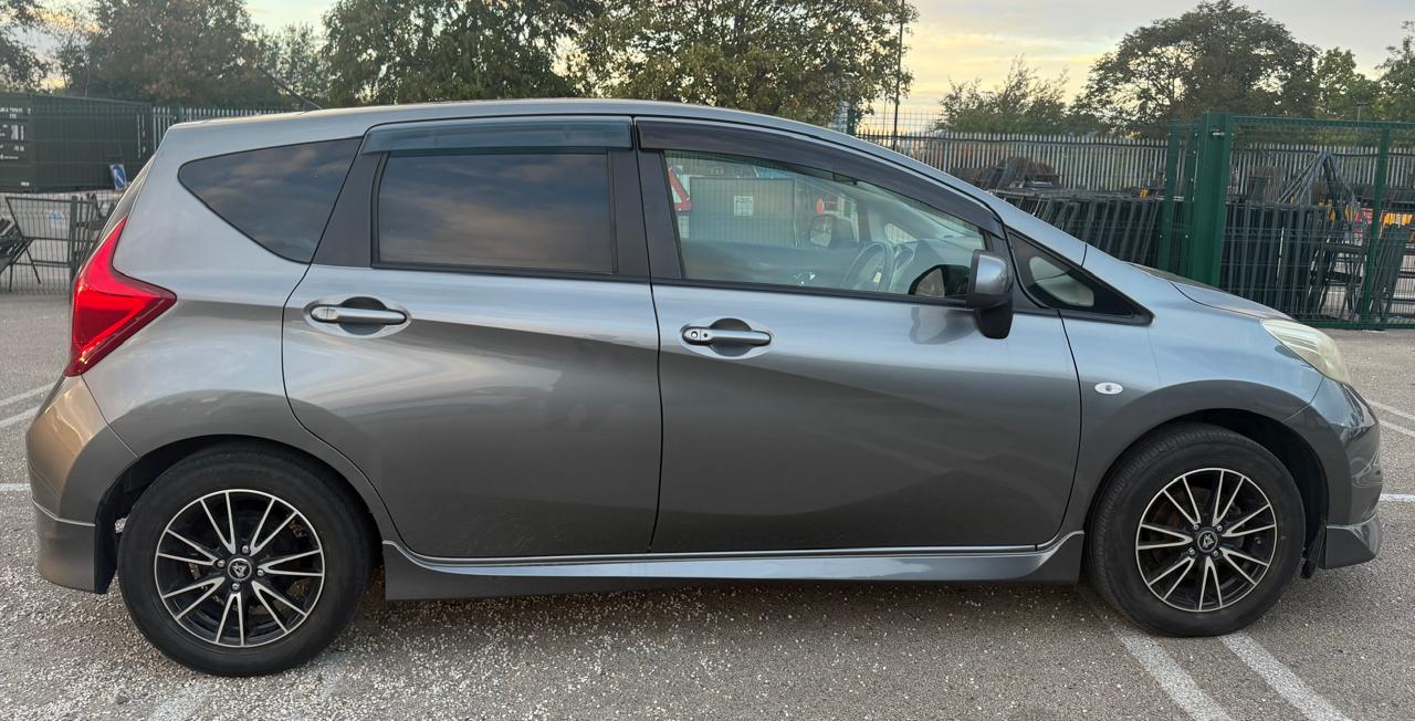 2014 Nissan Note Grey